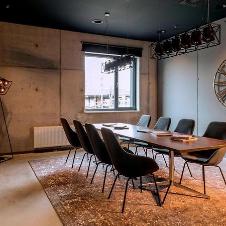 Hotel Moxy Munich Messe à Aschheim Extérieur photo